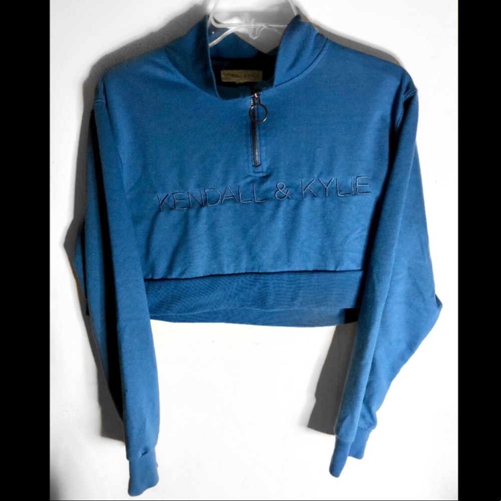 Kendall & Kylie Long Sleeve Crop Top